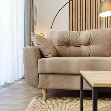 7 - New Building & Parking Boekarest