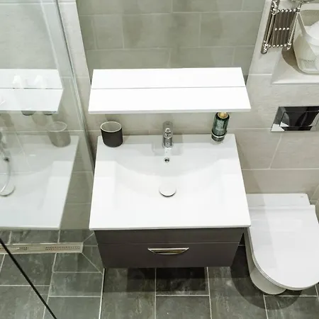 Appartement 7 - New Building & Parking Boekarest