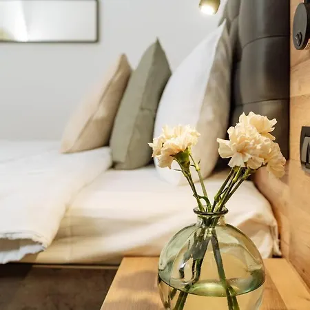 Appartement 7 - New Building & Parking Boekarest