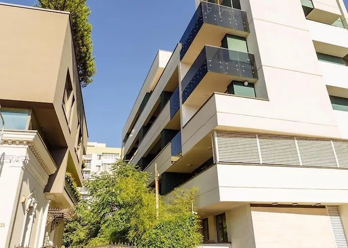 7 - New Building & Parking Apartment