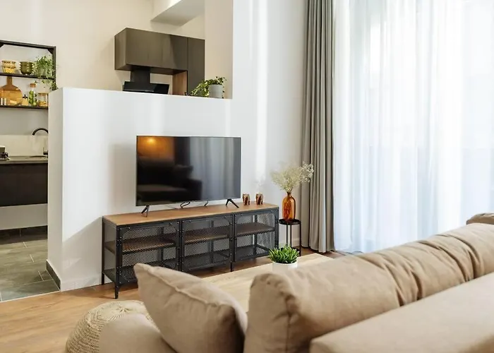 7 - New Building & Parking بوخارست