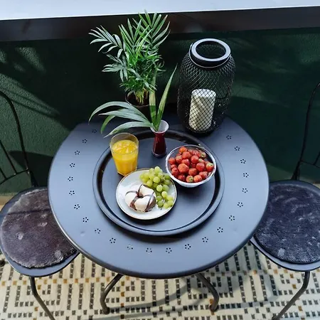 7 - New Building & Parking * Bükreş