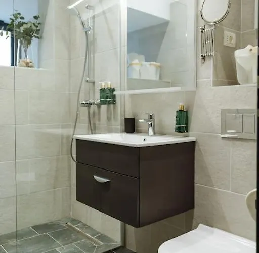 7 - New Building & Parking * Bukurešť